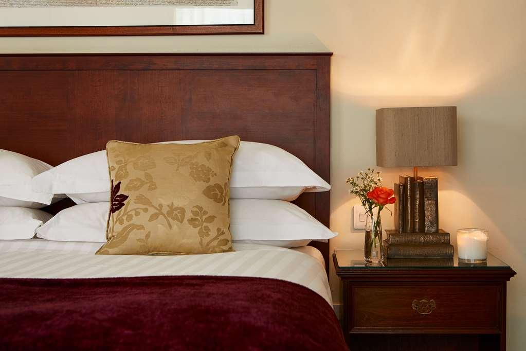 Macdonald Hill Valley Hotel, Spa & Golf Resort Whitchurch  Habitación foto