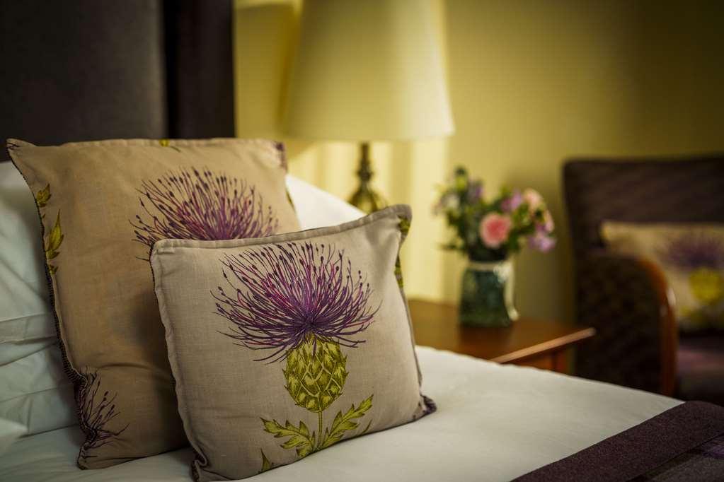 Macdonald Hill Valley Hotel, Spa & Golf Resort Whitchurch  Habitación foto