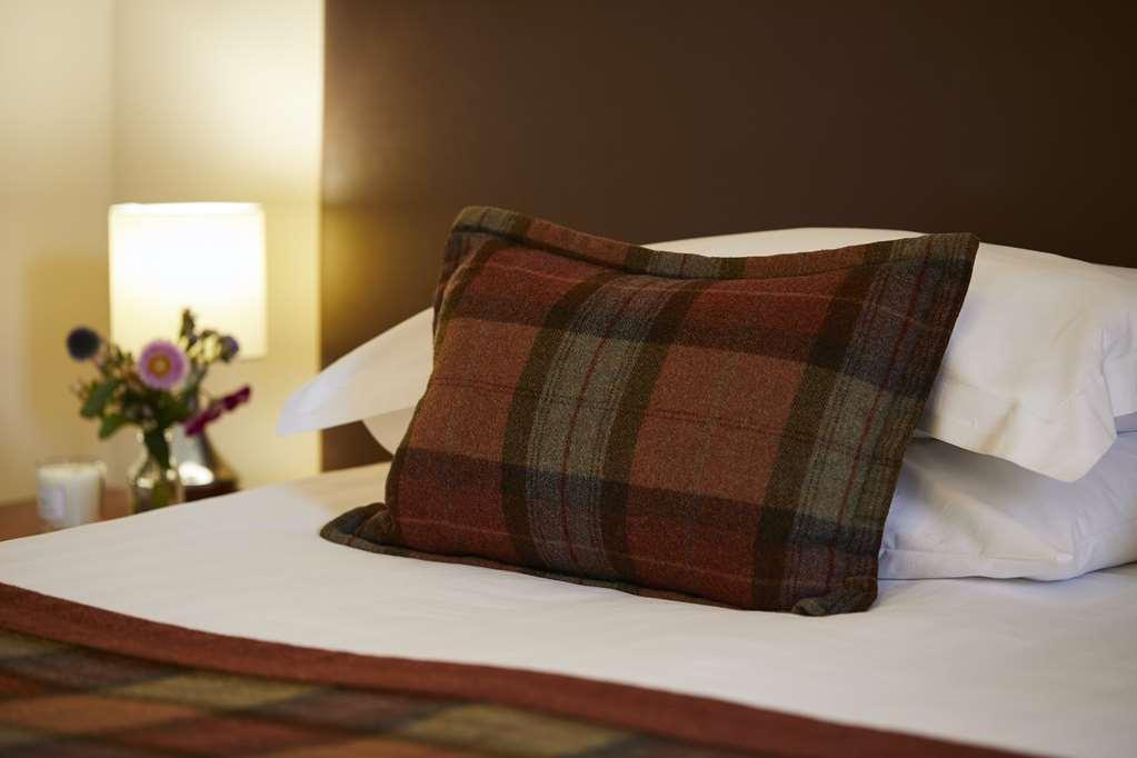 Macdonald Hill Valley Hotel, Spa & Golf Resort Whitchurch  Habitación foto