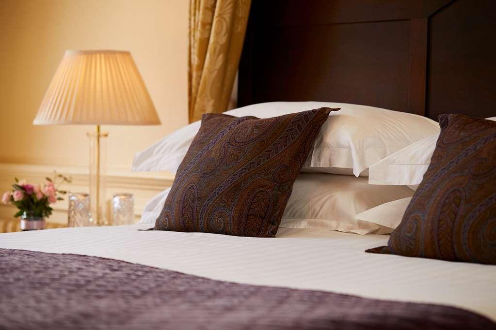 Macdonald Hill Valley Hotel, Spa & Golf Resort Whitchurch  Habitación foto